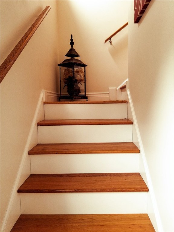 119 Rhodes Avenue Woonsocket, RI 02895 - Photo 15 of 30