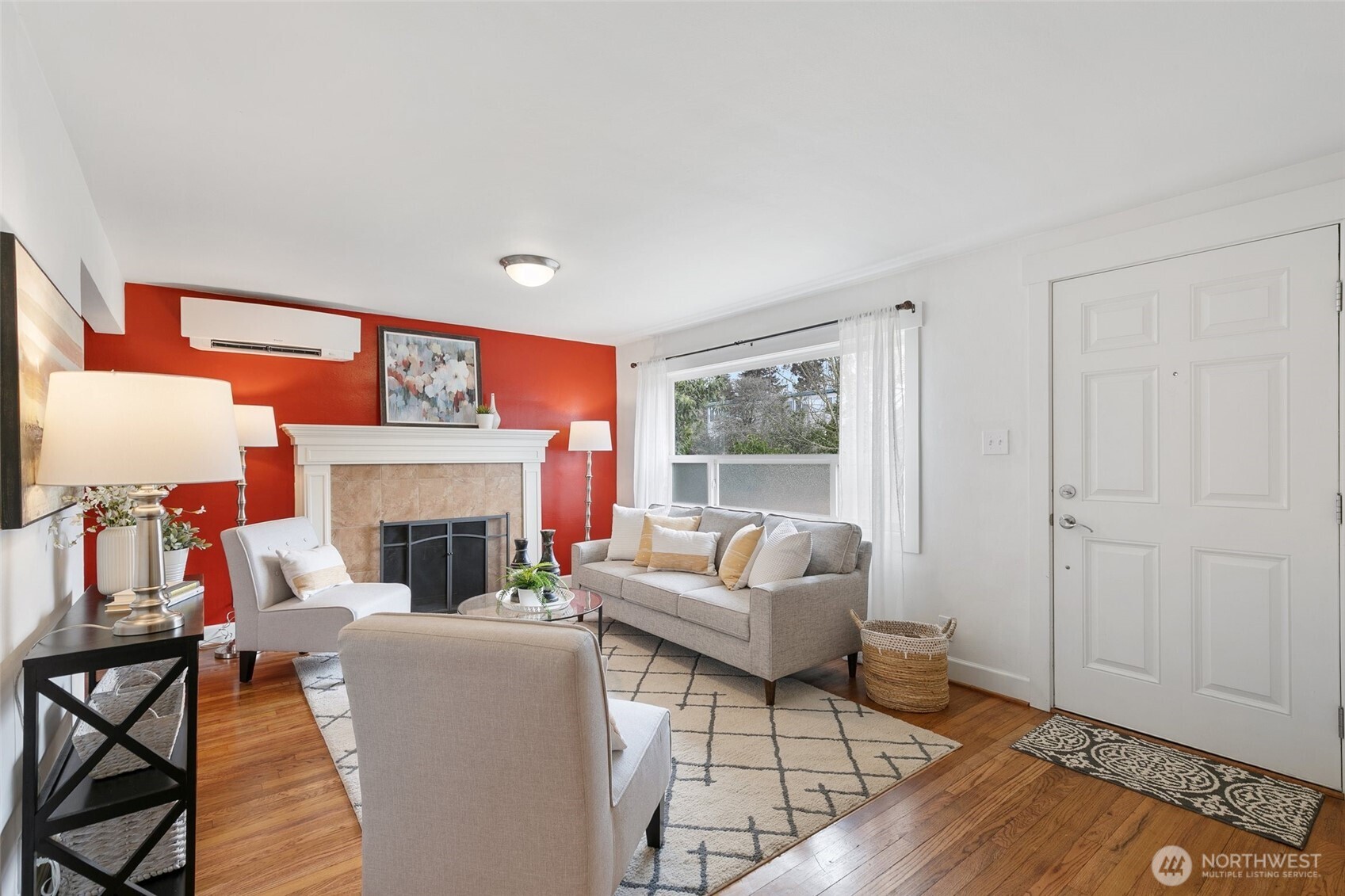 6325 42nd Avenue Southwest Seattle, WA 98136 - Photo 3 of 27