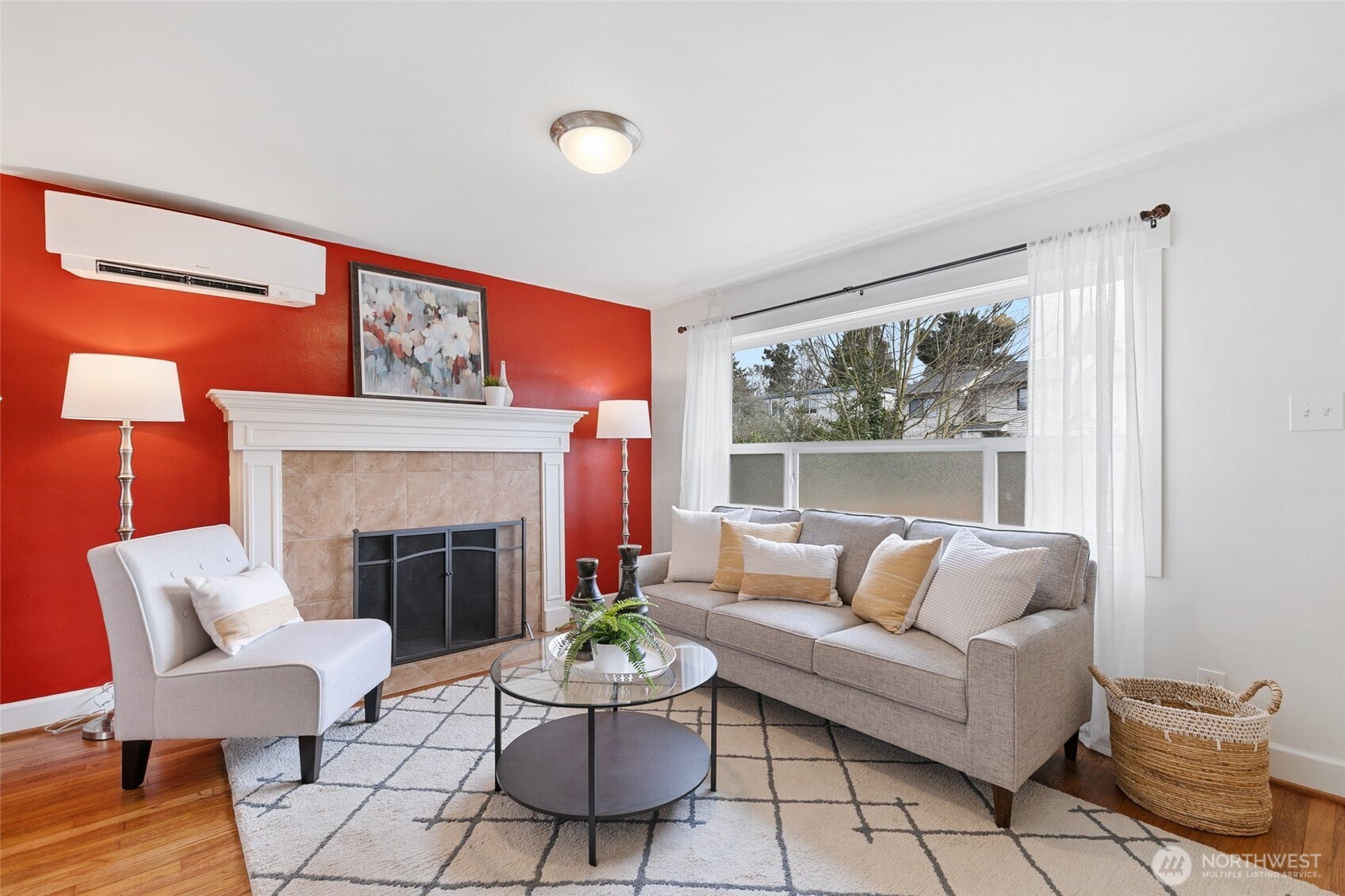 6325 42nd Avenue Southwest Seattle, WA 98136 - Photo 4 of 27