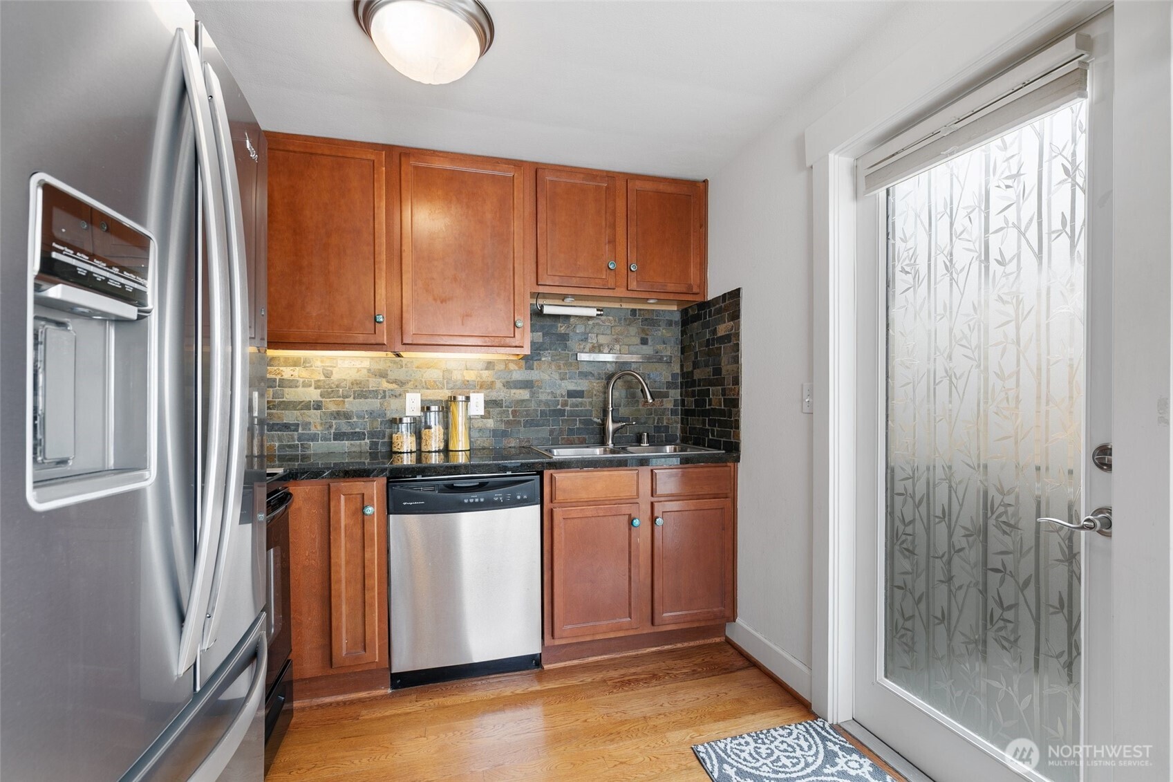 6325 42nd Avenue Southwest Seattle, WA 98136 - Photo 8 of 27