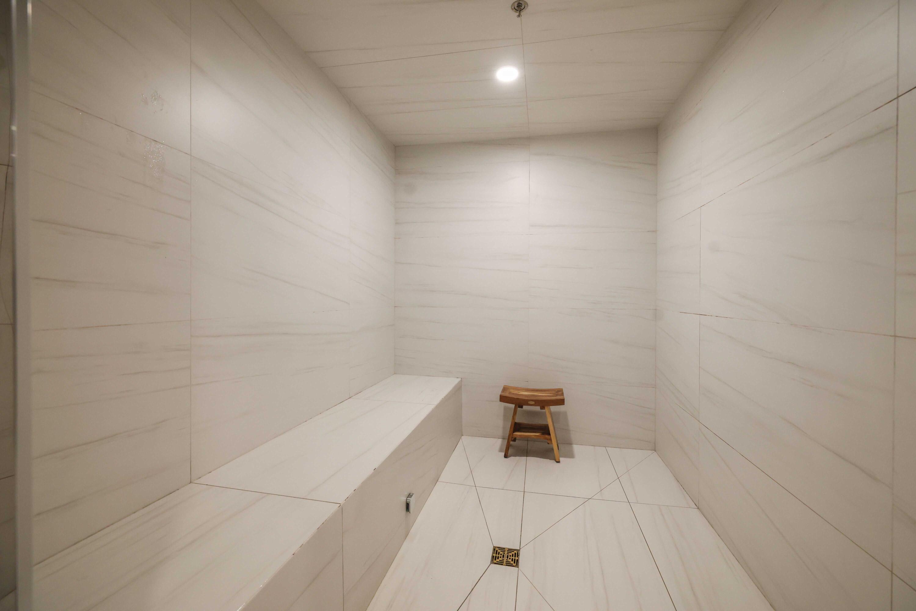 155 East Boca Raton Road, Unit 601 Boca Raton, FL 33432 - Photo 40 of 55 a bathroom with a white toilet