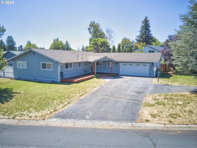 $393,999 | 5148 Gatewood Drive, Klamath Falls, OR 97603