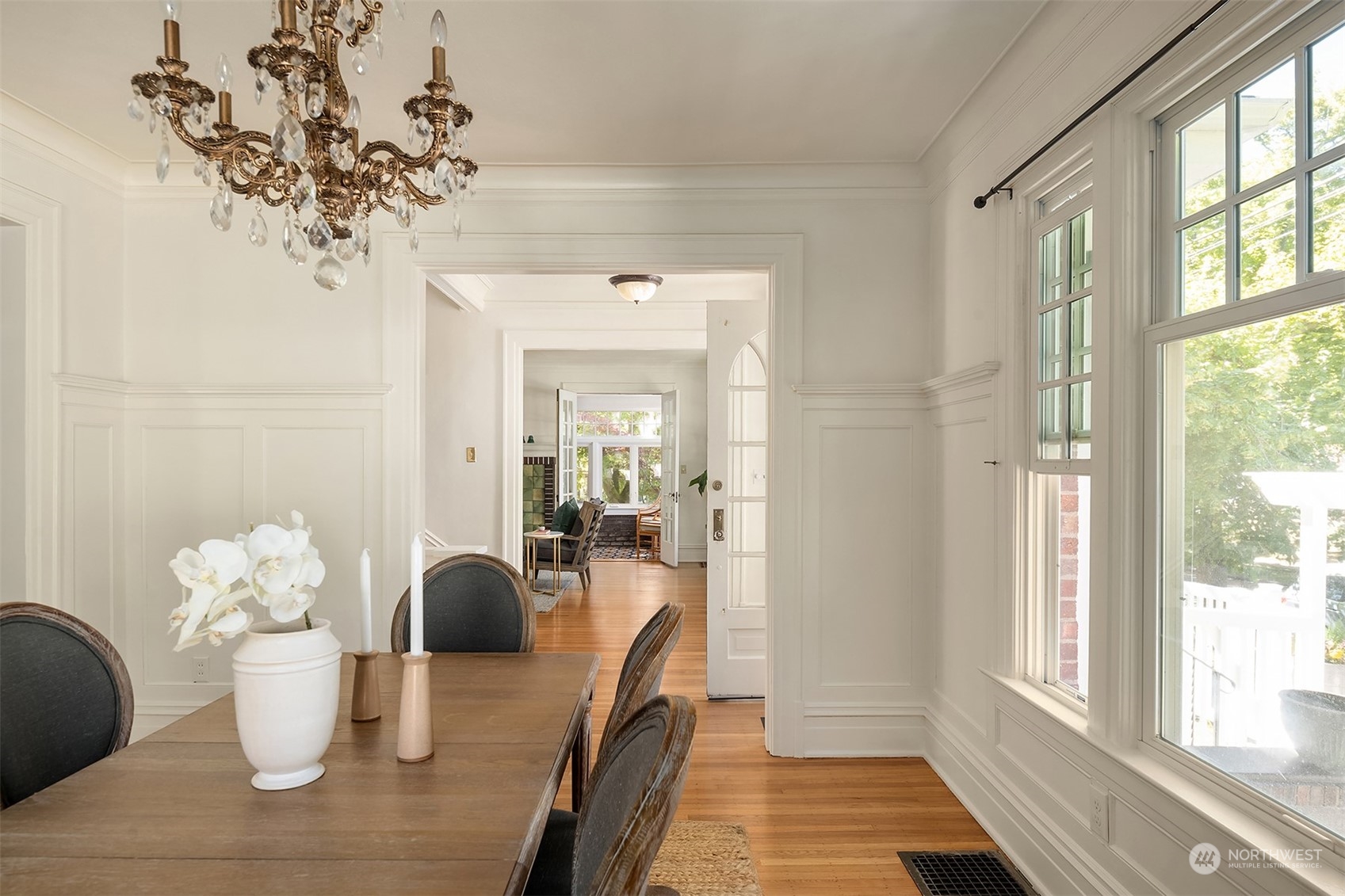 1505 North 43rd Street Seattle, WA 98103 - Photo 13 of 40 a dining room with furniture and chandelier