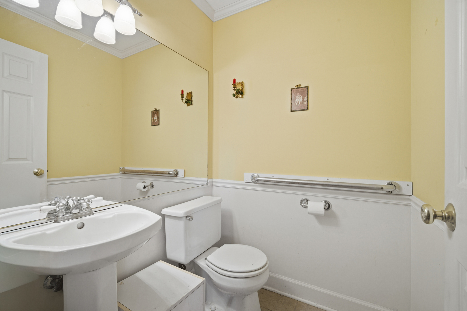 770 Highview Court Antioch, IL 60002 - Photo 12 of 24