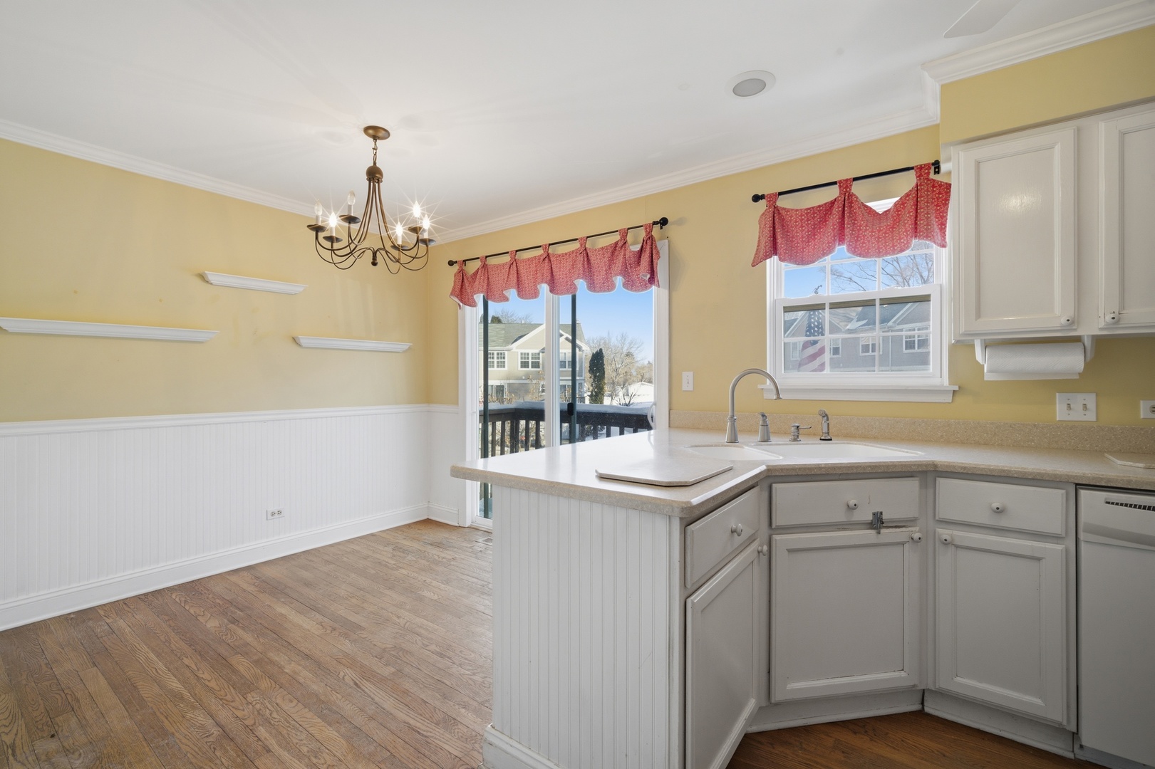 770 Highview Court Antioch, IL 60002 - Photo 9 of 24