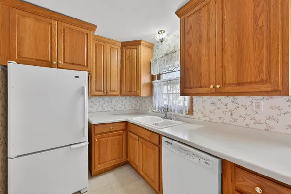 $429,900 | 19030 Brookdale Drive, Brookfield, WI 53045