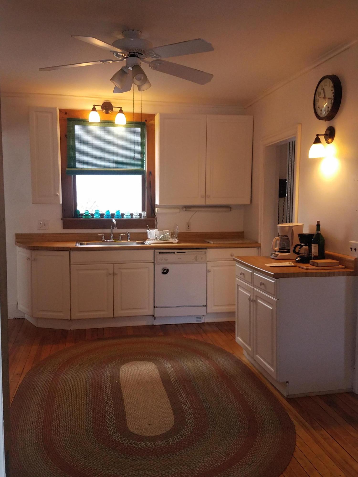 72 James Street Bangor, ME 04401 - Photo 4 of 50 20191113_111649