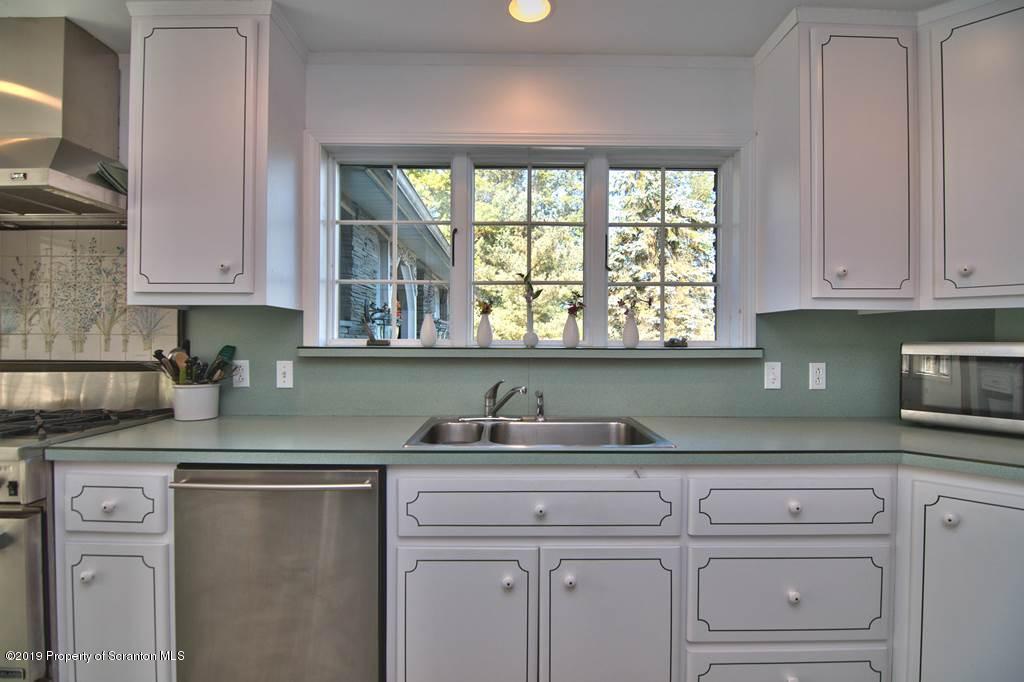 711 Glenburn Road Clarks Summit, PA 18411 - Photo 11 of 103 Gallery Image 11