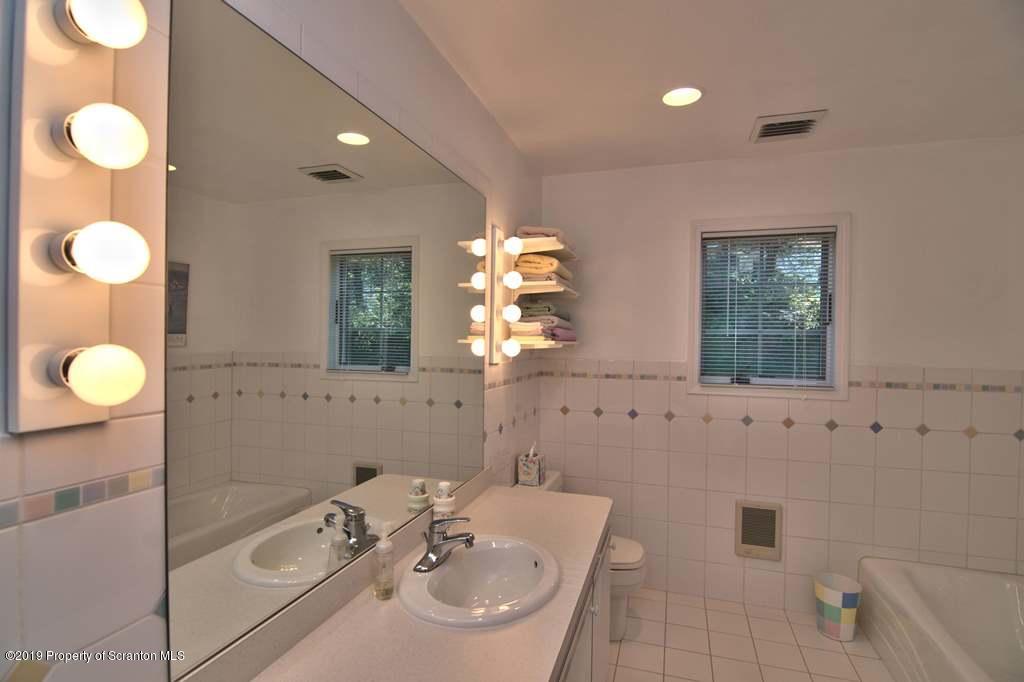 711 Glenburn Road Clarks Summit, PA 18411 - Photo 43 of 103 Gallery Image 43