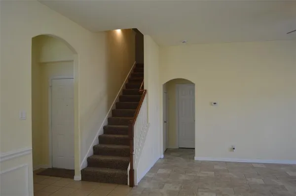 a view of entryway and hall