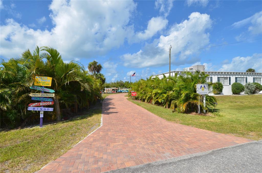 1379 Everest Road Venice, FL 34293 - Photo 39 of 46