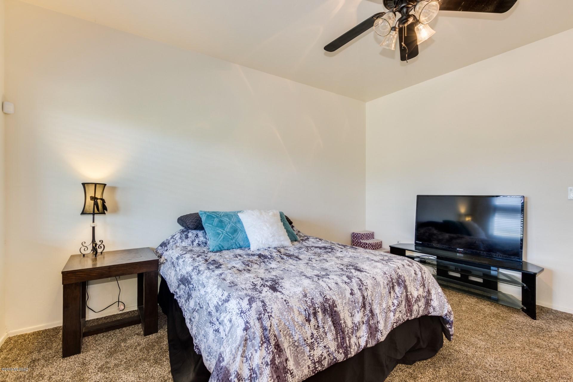 12586 West Mile Wide Road Tucson, AZ 85743 - Photo 17 of 39 Gallery Image 17