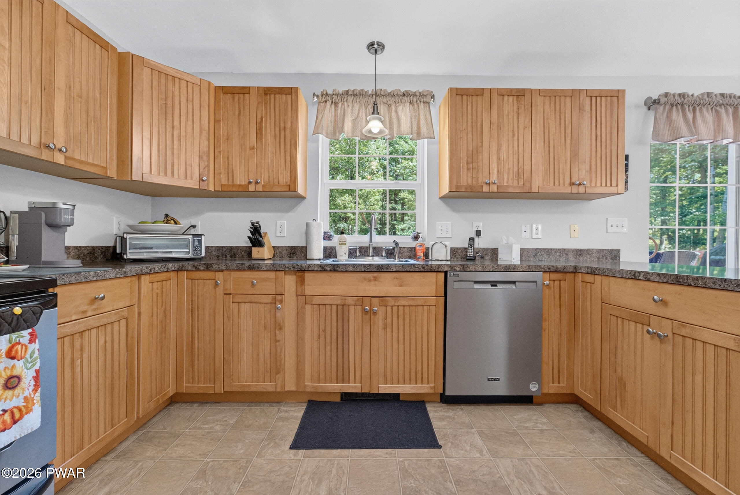 118 Orange Blossom Road Milford, PA 18337 - Photo 11 of 49
