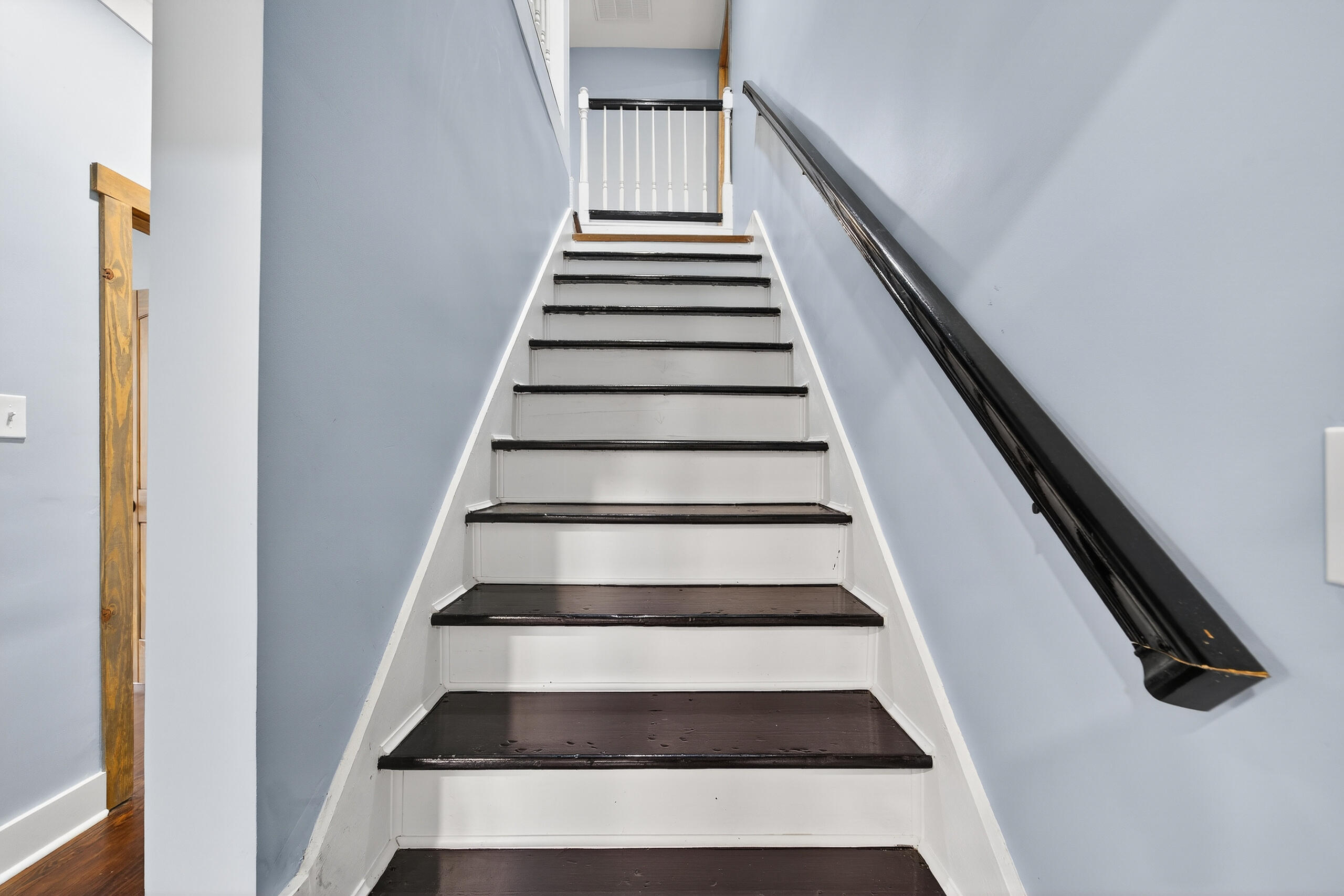 1015 Rugby Boulevard Northwest Roanoke, VA 24017 - Photo 21 of 38 IMG_1896