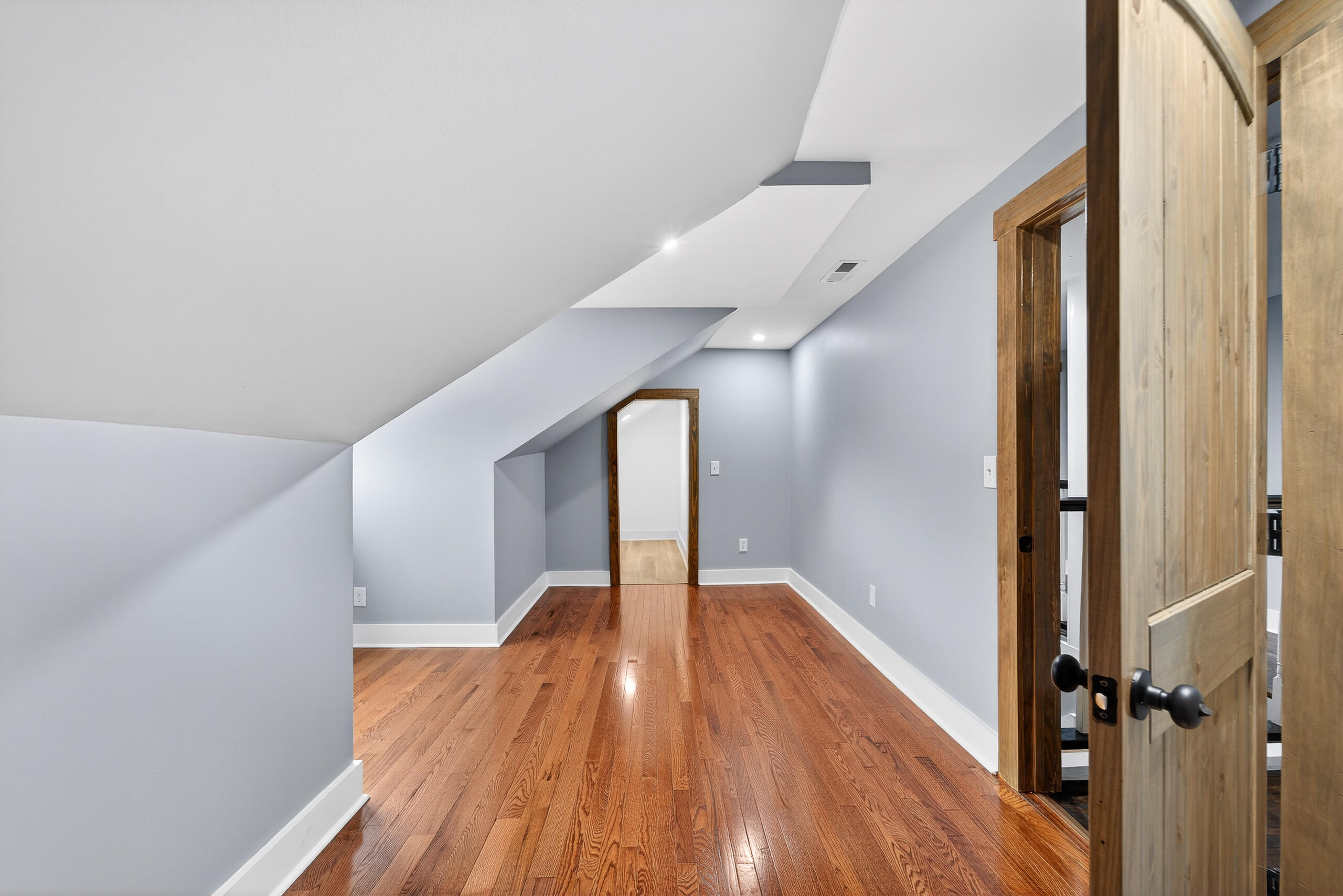 1015 Rugby Boulevard Northwest Roanoke, VA 24017 - Photo 30 of 38 IMG_1903