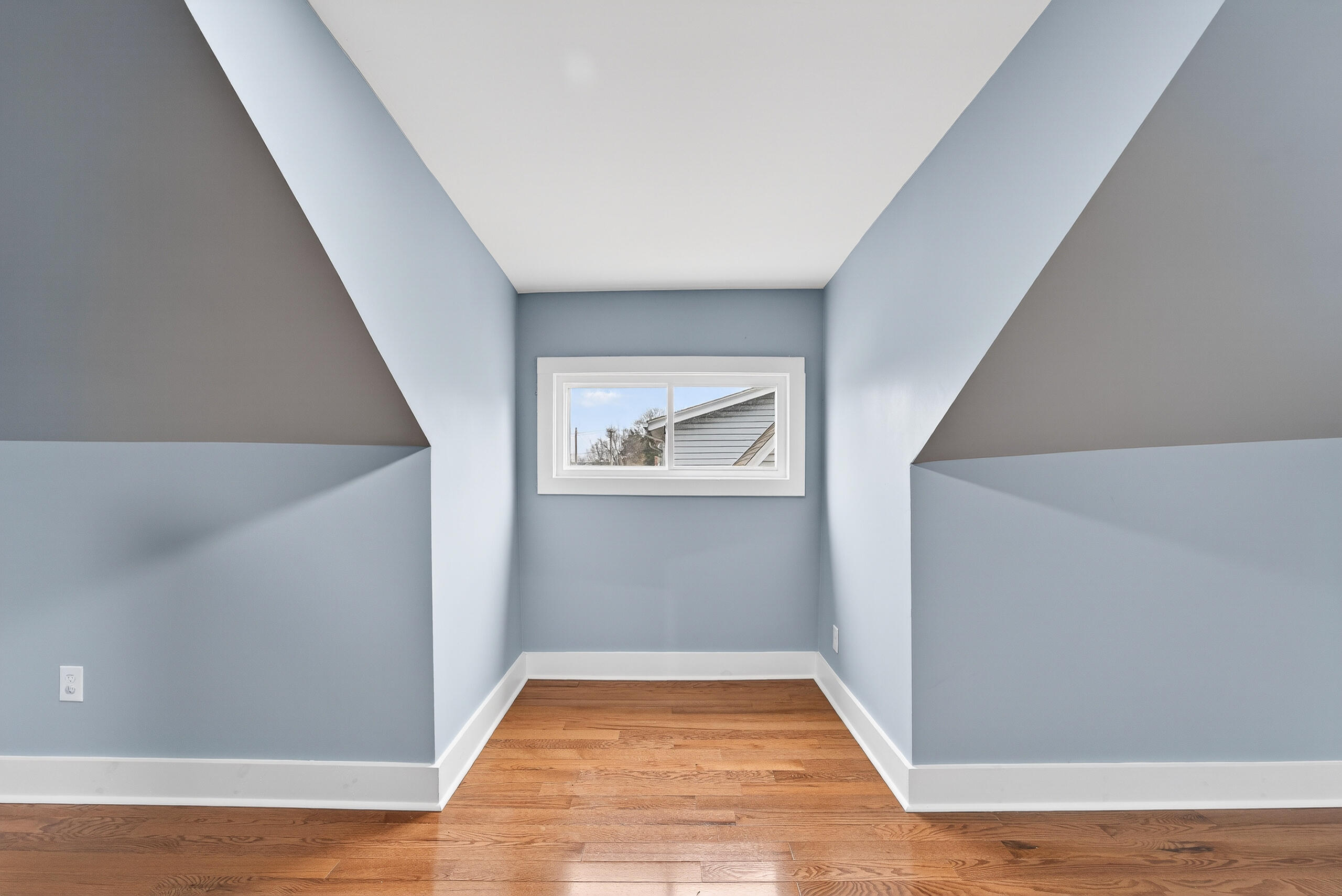 1015 Rugby Boulevard Northwest Roanoke, VA 24017 - Photo 31 of 38 IMG_1904