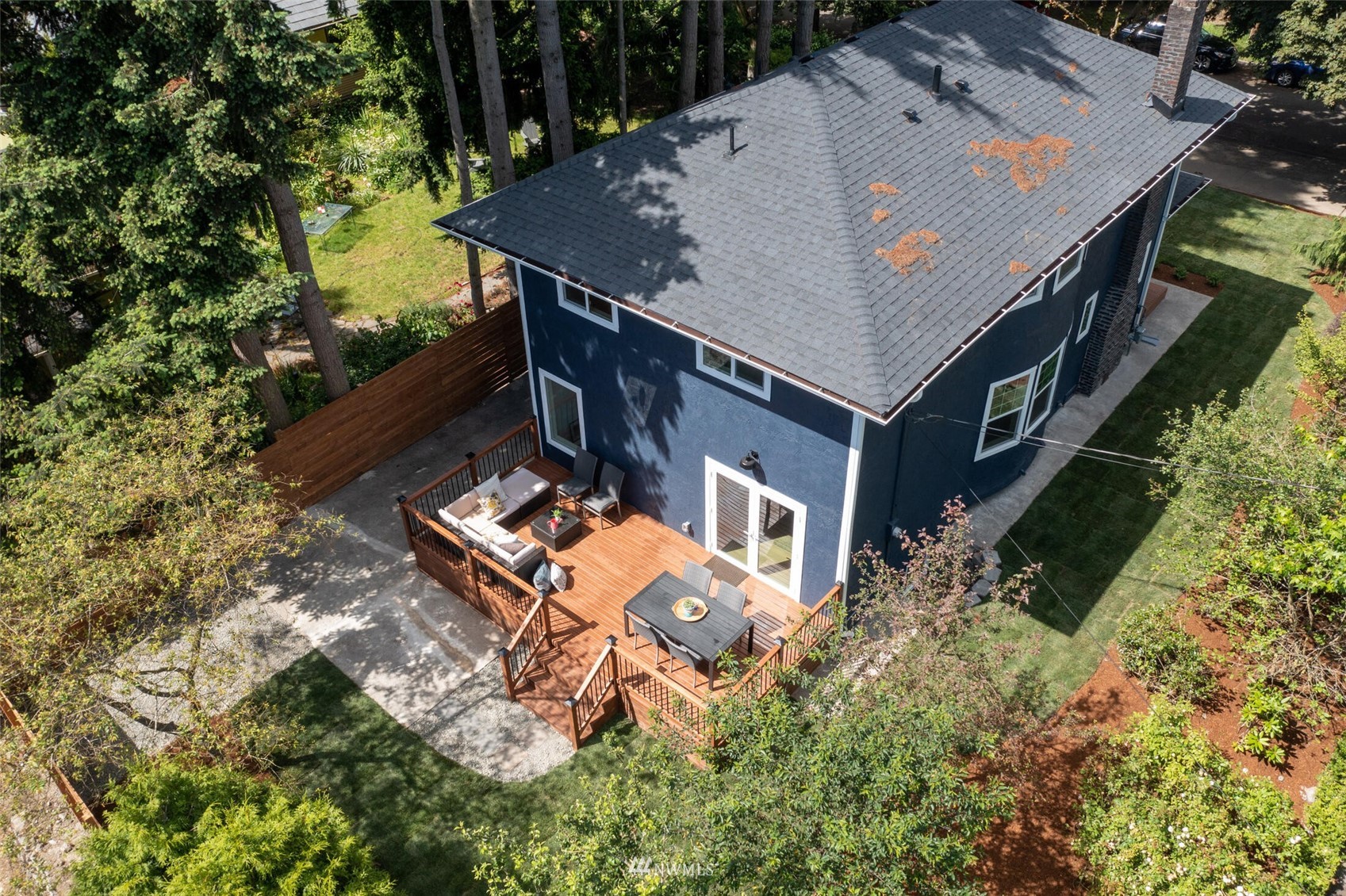 944 26th Avenue Seattle, WA 98122 - Photo 34 of 40 an aerial view of a house with swimming pool and outdoor space