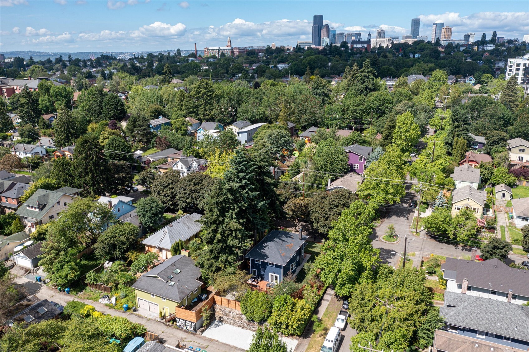 944 26th Avenue Seattle, WA 98122 - Photo 39 of 40 an aerial view of a city