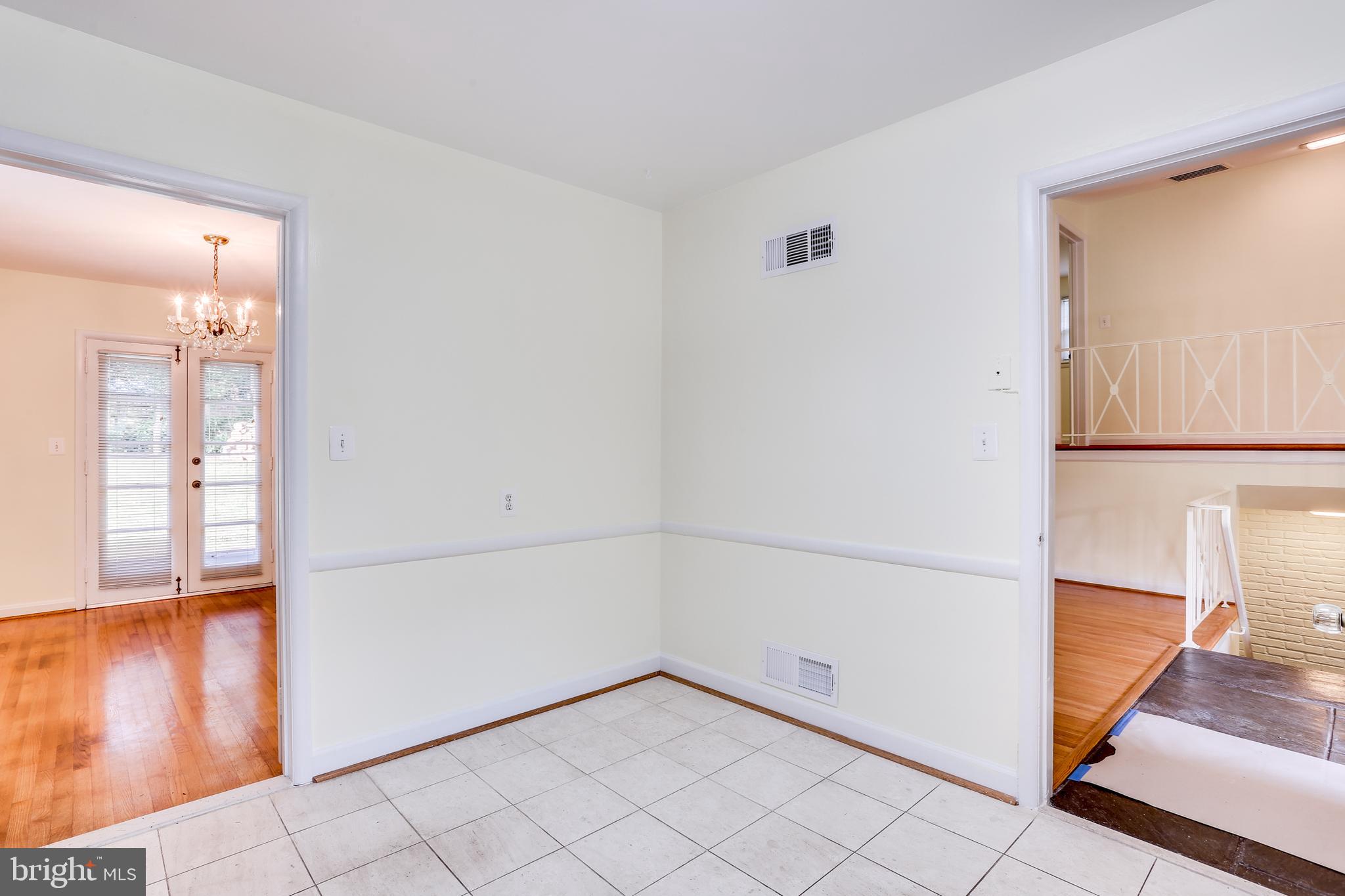 5916 Kirby Road Bethesda, MD 20817 - Photo 11 of 29