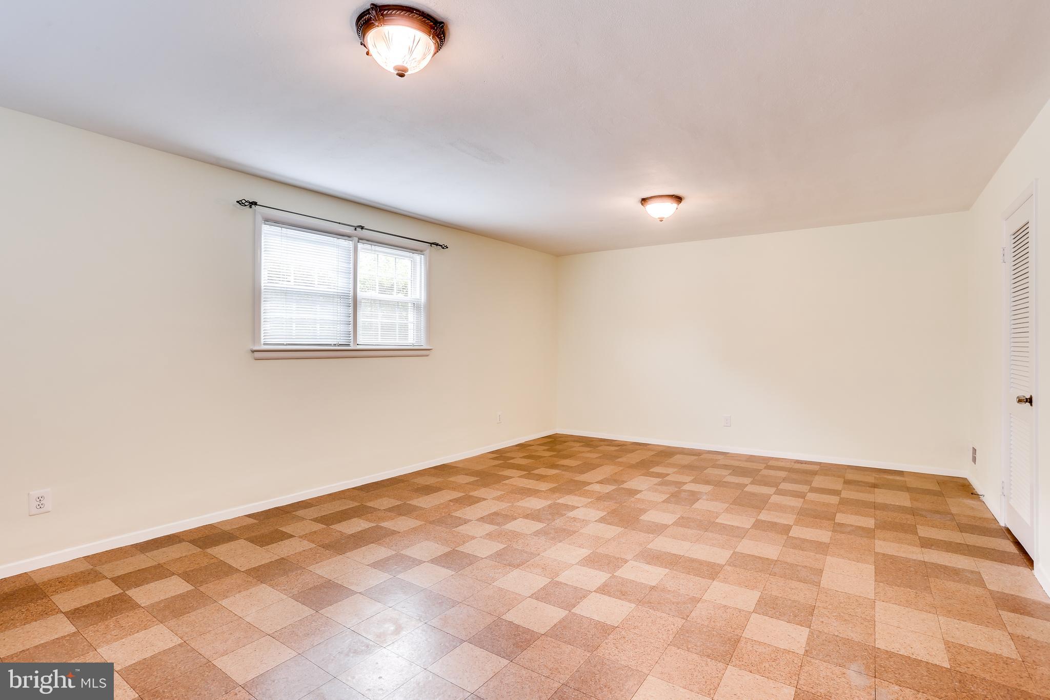 5916 Kirby Road Bethesda, MD 20817 - Photo 24 of 29