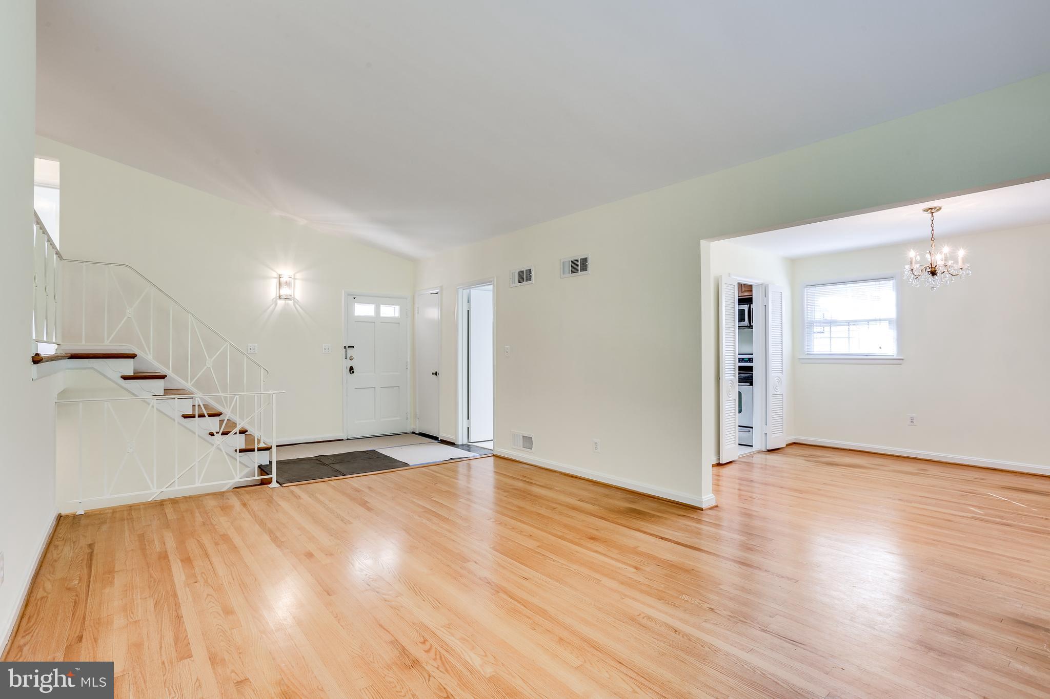 5916 Kirby Road Bethesda, MD 20817 - Photo 4 of 29