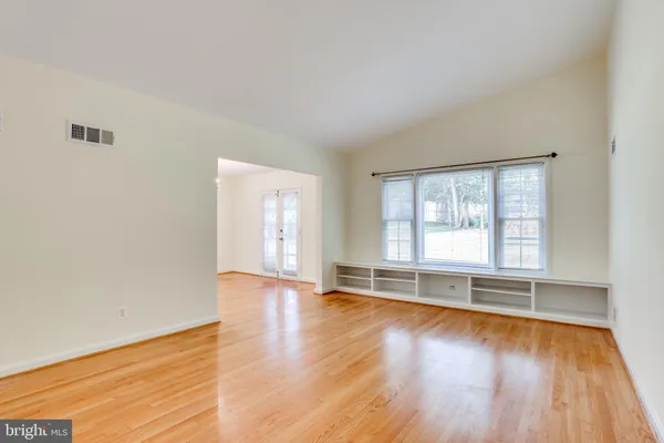 $4,250 | 5916 Kirby Road, Bethesda, MD 20817