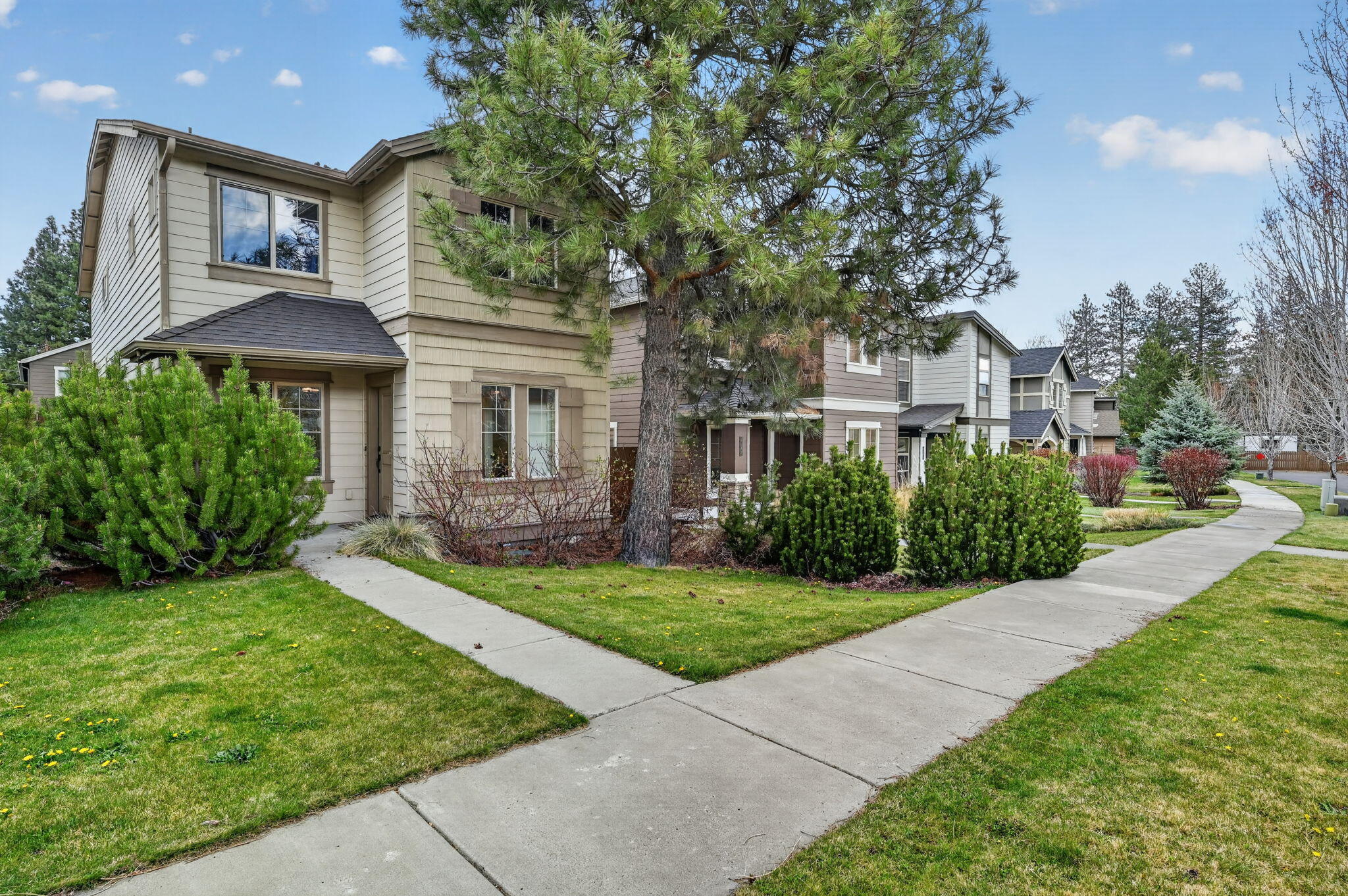 20252 Badger Road Bend, OR 97702 - Photo 3 of 36 20252-Badger-Rd-Bend-OR-97702-140