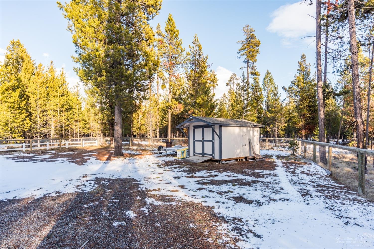 55932 Black Duck Road Bend, OR 97707 - Photo 21 of 25 Additional Photo
