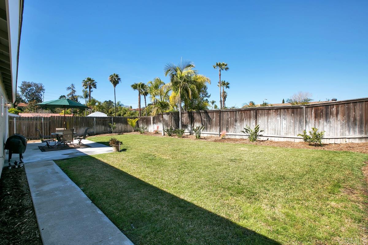 110 5 Crowns Way Encinitas, CA 92024 - Photo 22 of 25 Huge back yard