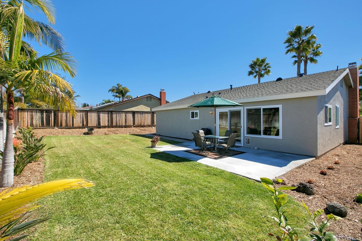 110 5 Crowns Way Encinitas, CA 92024 - Photo 5 of 25 Big backyard!