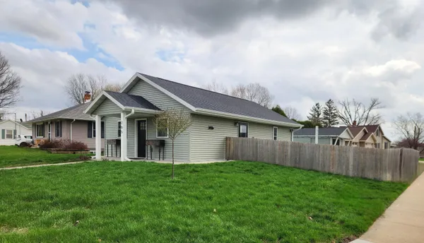 $179,000 | 285 Camp Street, Platteville, WI 53818