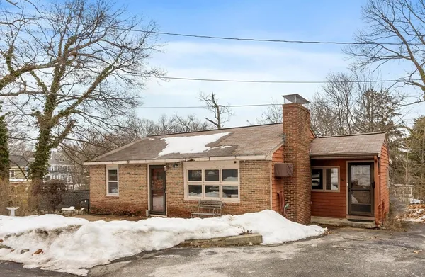 $680,000 | 6 Colby Terrace, Melrose, MA 02176