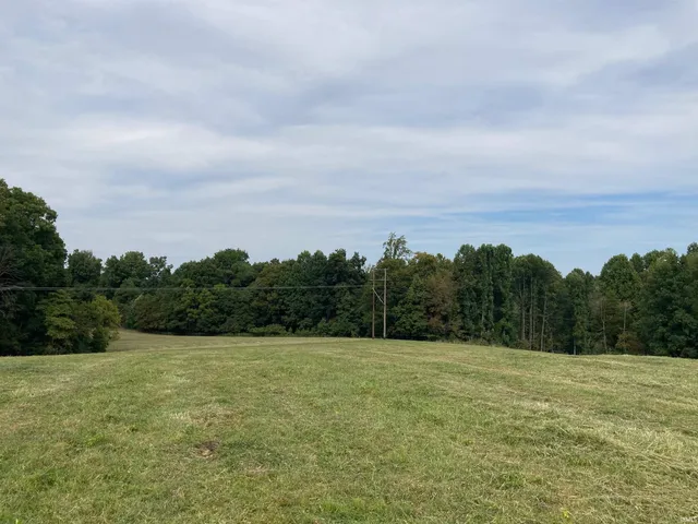 $1,174,200 | 960 North Blue Barn Road, Bloomfield, IN 47424