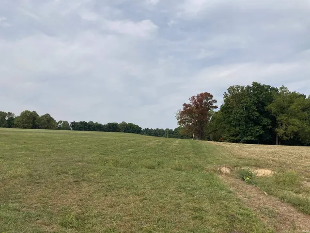 $1,174,200 | 960 North Blue Barn Road, Bloomfield, IN 47424