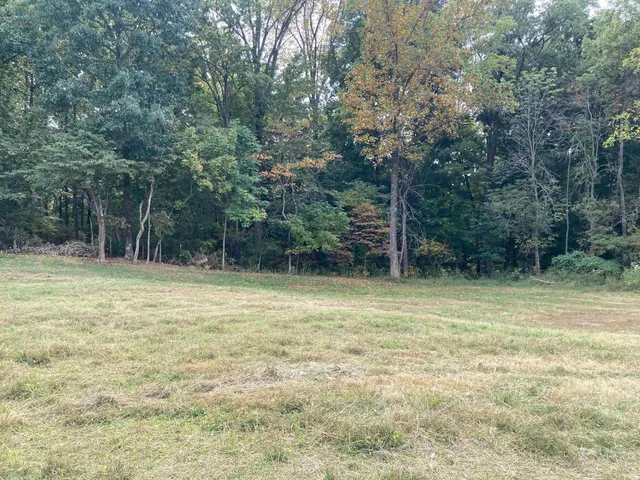 $1,174,200 | 960 North Blue Barn Road, Bloomfield, IN 47424
