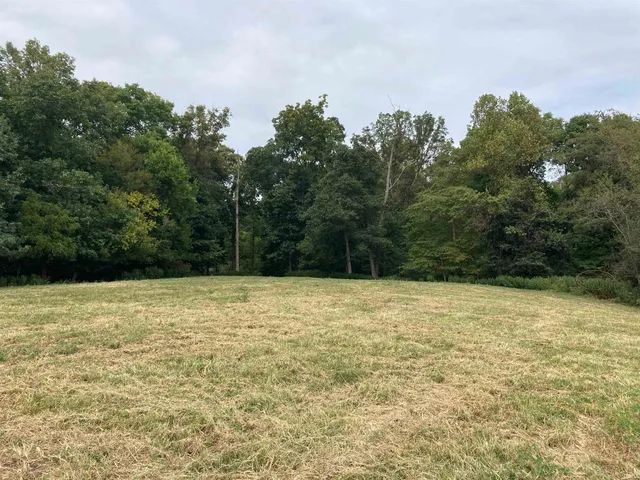 $1,174,200 | 960 North Blue Barn Road, Bloomfield, IN 47424