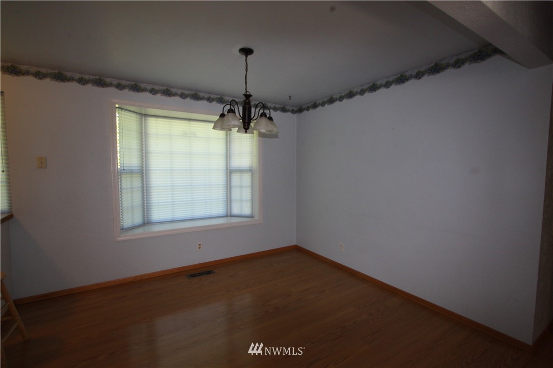 11403 Military Road Southwest Lakewood, WA 98498 - Photo 5 of 15 Gallery Image 5