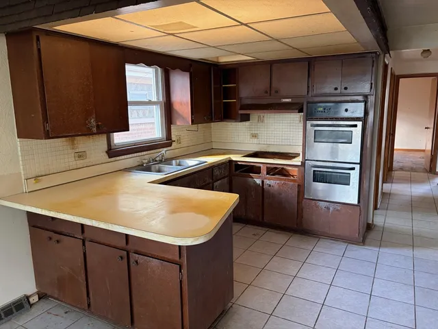 $75,000 | 12621 South Wood Street, Calumet Park, IL 60827