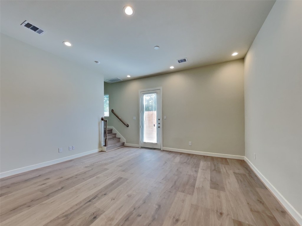 5714 Quinn Landing Road Houston, TX 77091 - Photo 7 of 13