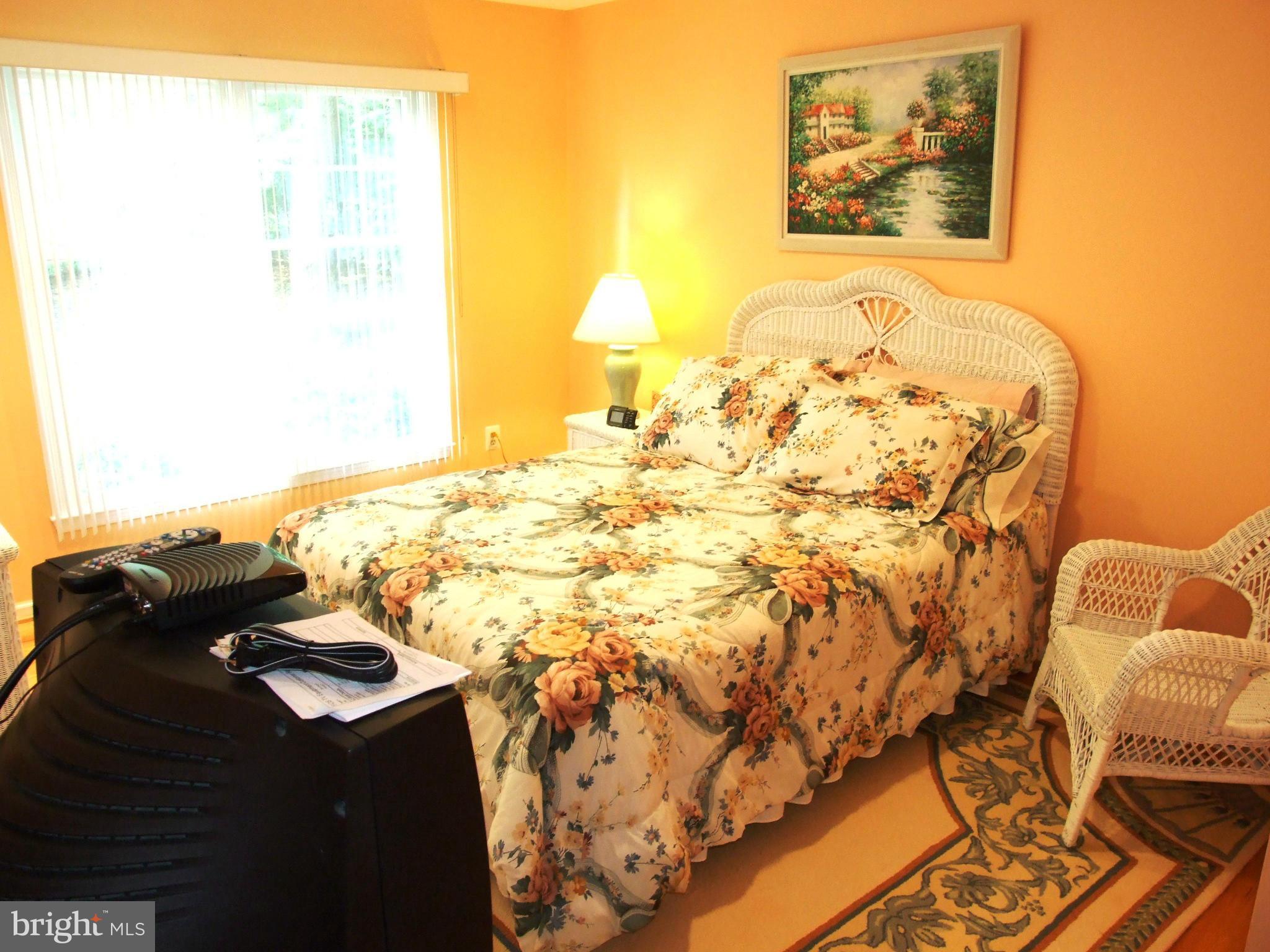 9320 Reach Road Potomac, MD 20854 - Photo 19 of 30 Bedroom