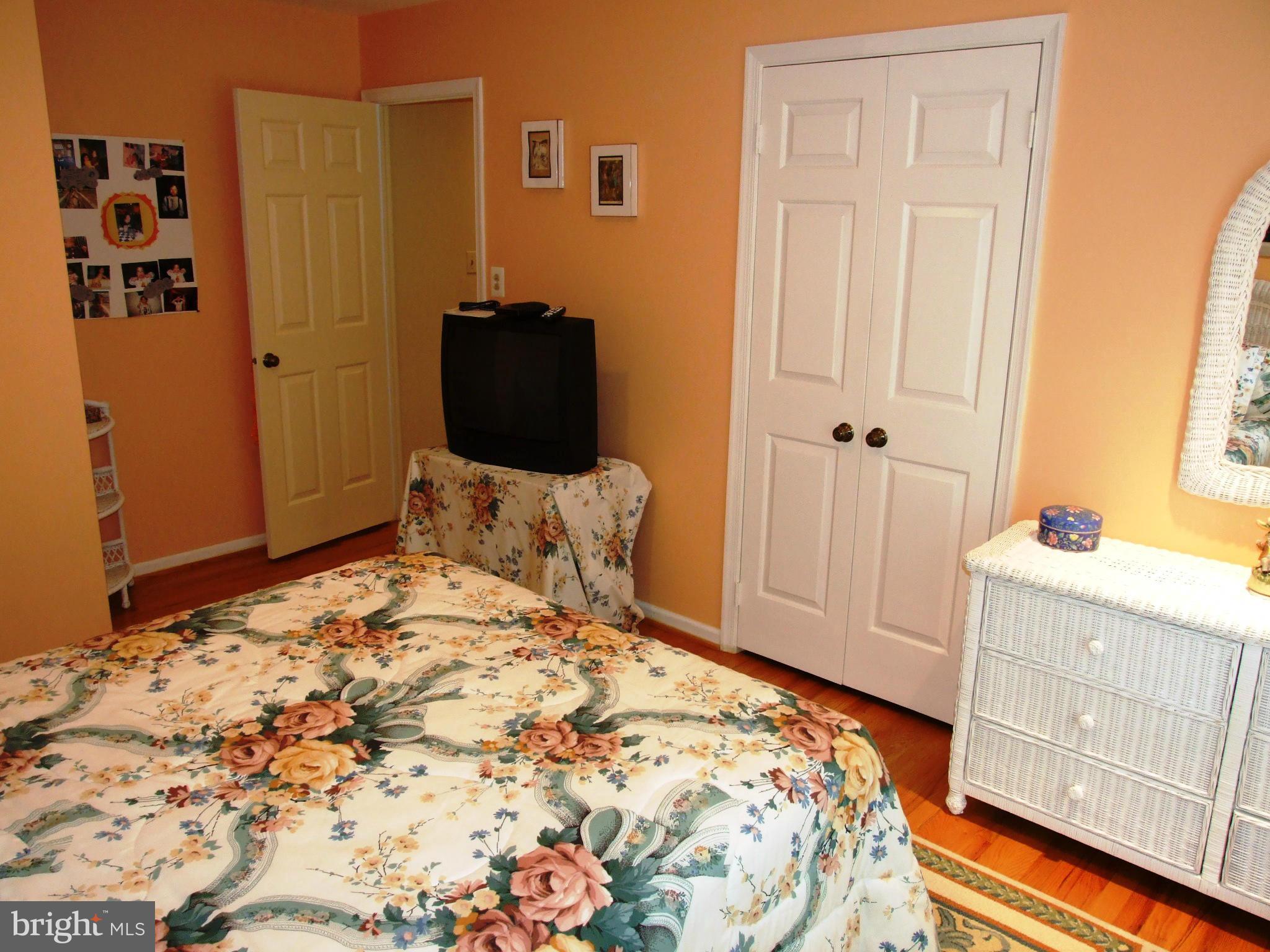 9320 Reach Road Potomac, MD 20854 - Photo 21 of 30 Bedroom