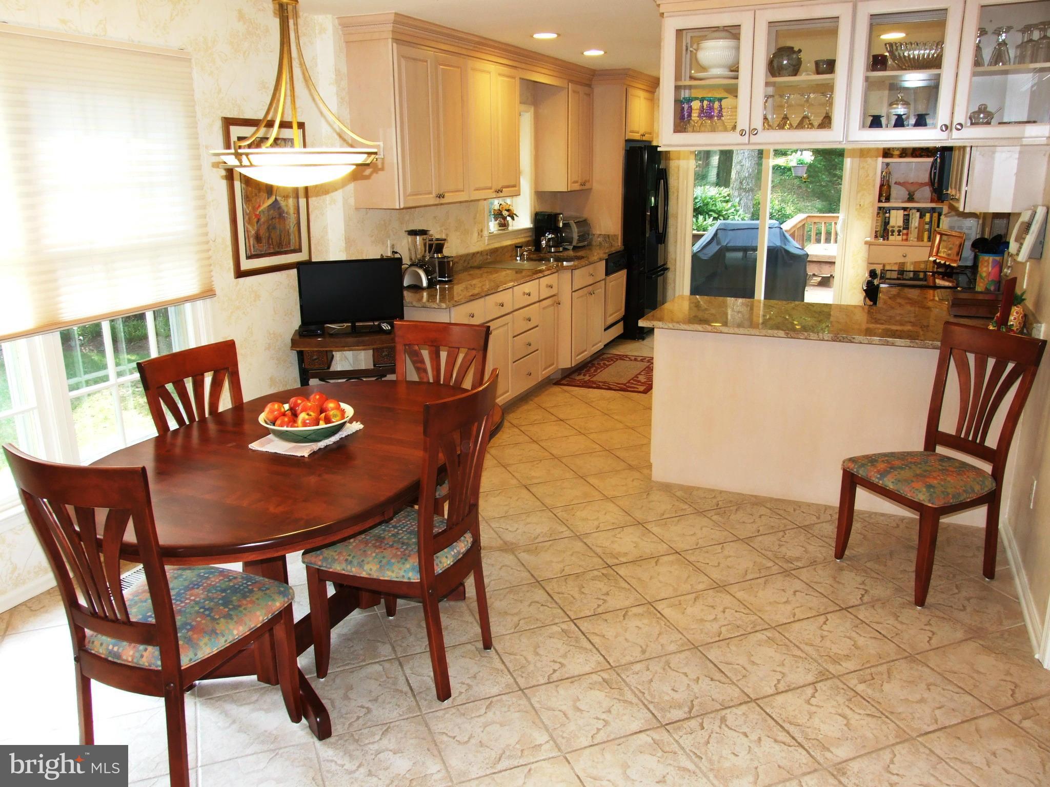 9320 Reach Road Potomac, MD 20854 - Photo 7 of 30 Kitchen