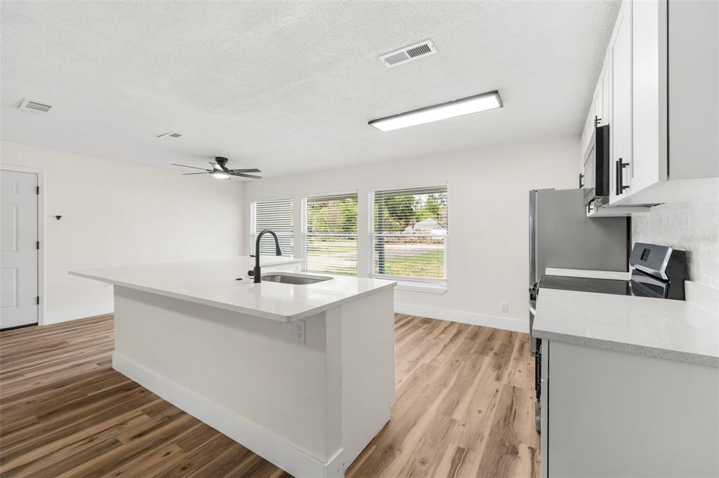 1925 Southwest 42nd Avenue Gainesville, FL 32608 - Photo 11 of 35