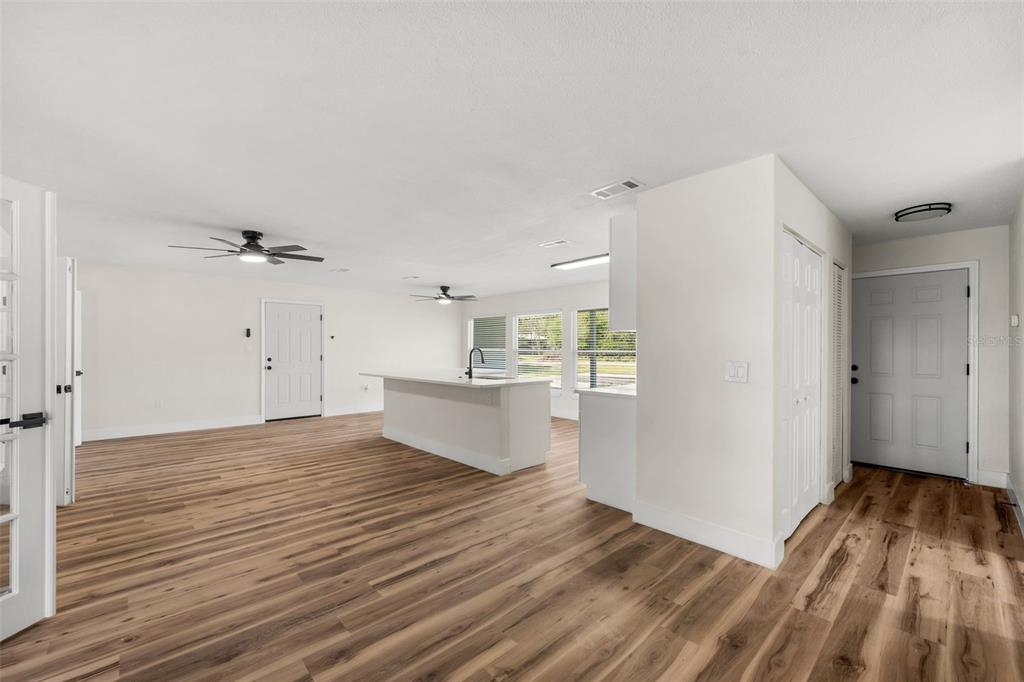 1925 Southwest 42nd Avenue Gainesville, FL 32608 - Photo 4 of 35