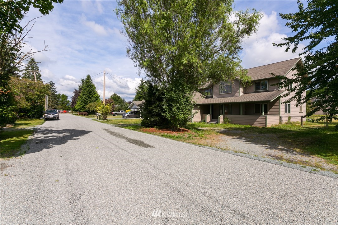 10791 Jordan Road Burlington, WA 98233 - Photo 3 of 29 Gallery Image 3