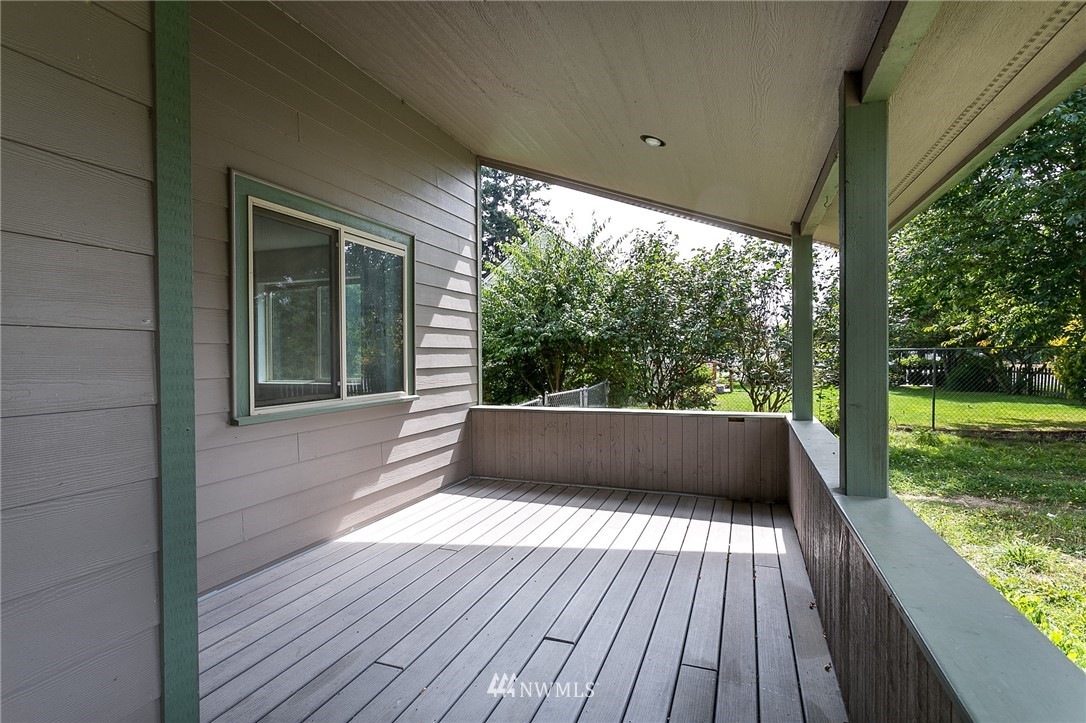 10791 Jordan Road Burlington, WA 98233 - Photo 4 of 29 Gallery Image 4