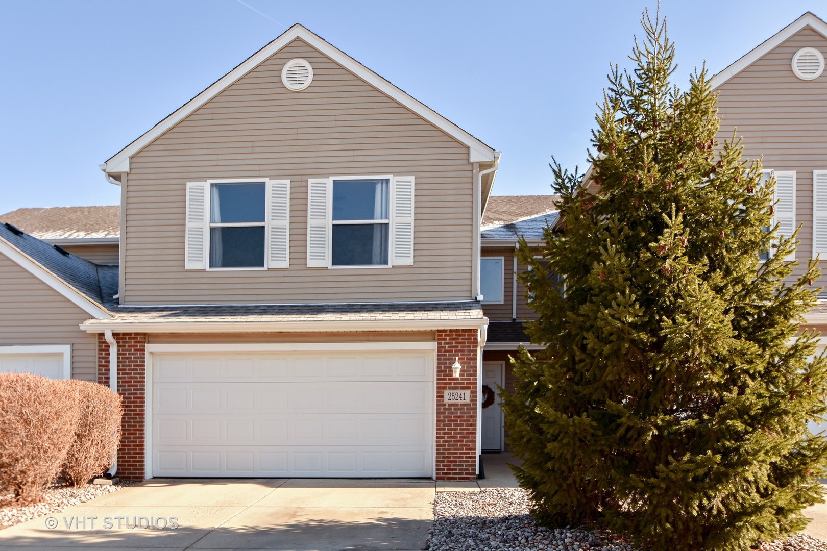 25241 Faraday Road Manhattan, IL 60442 - Photo 1 of 10