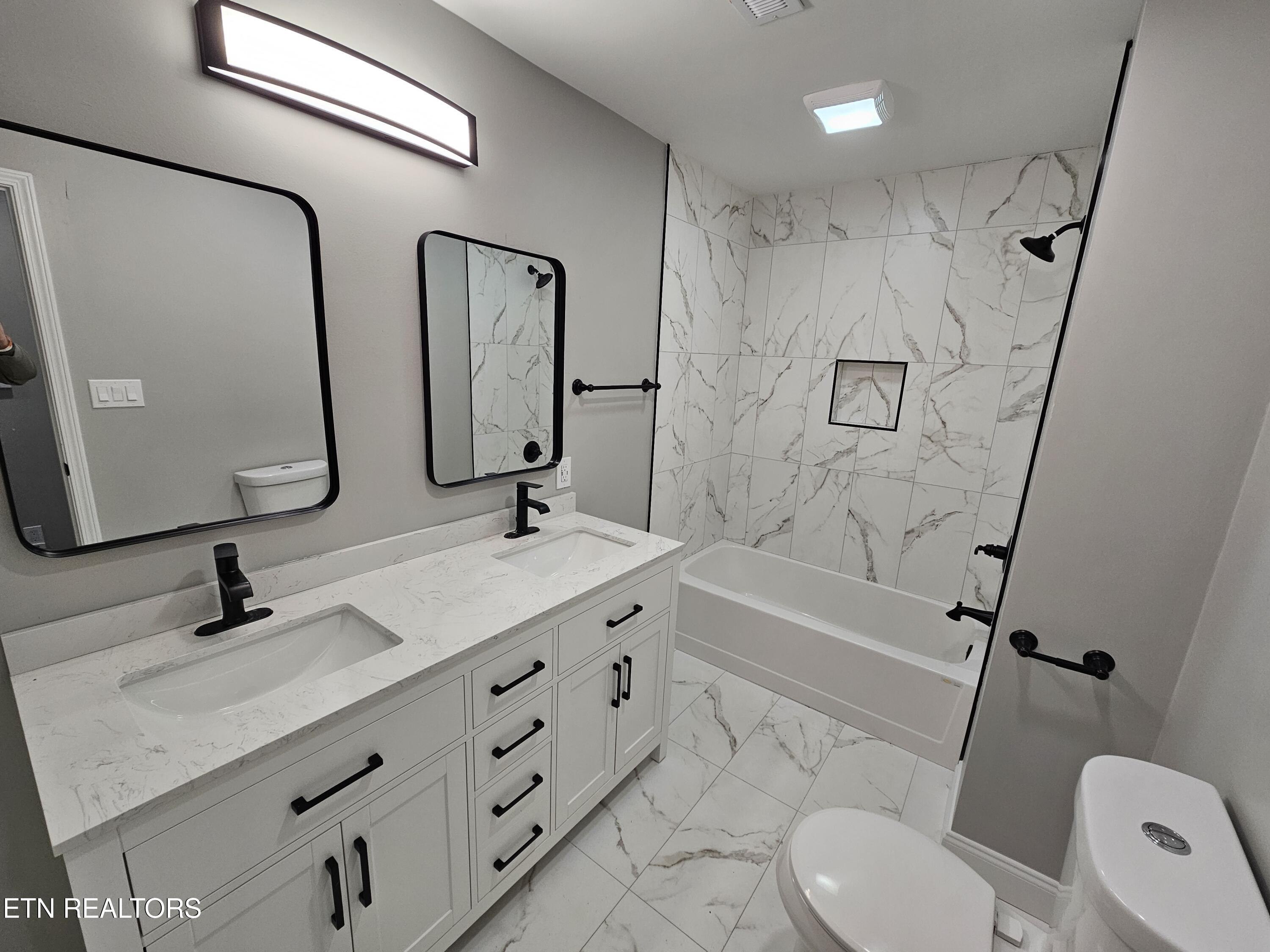 116 Chestnut Hill Road Oak Ridge, TN 37830 - Photo 31 of 55 20251123_151346