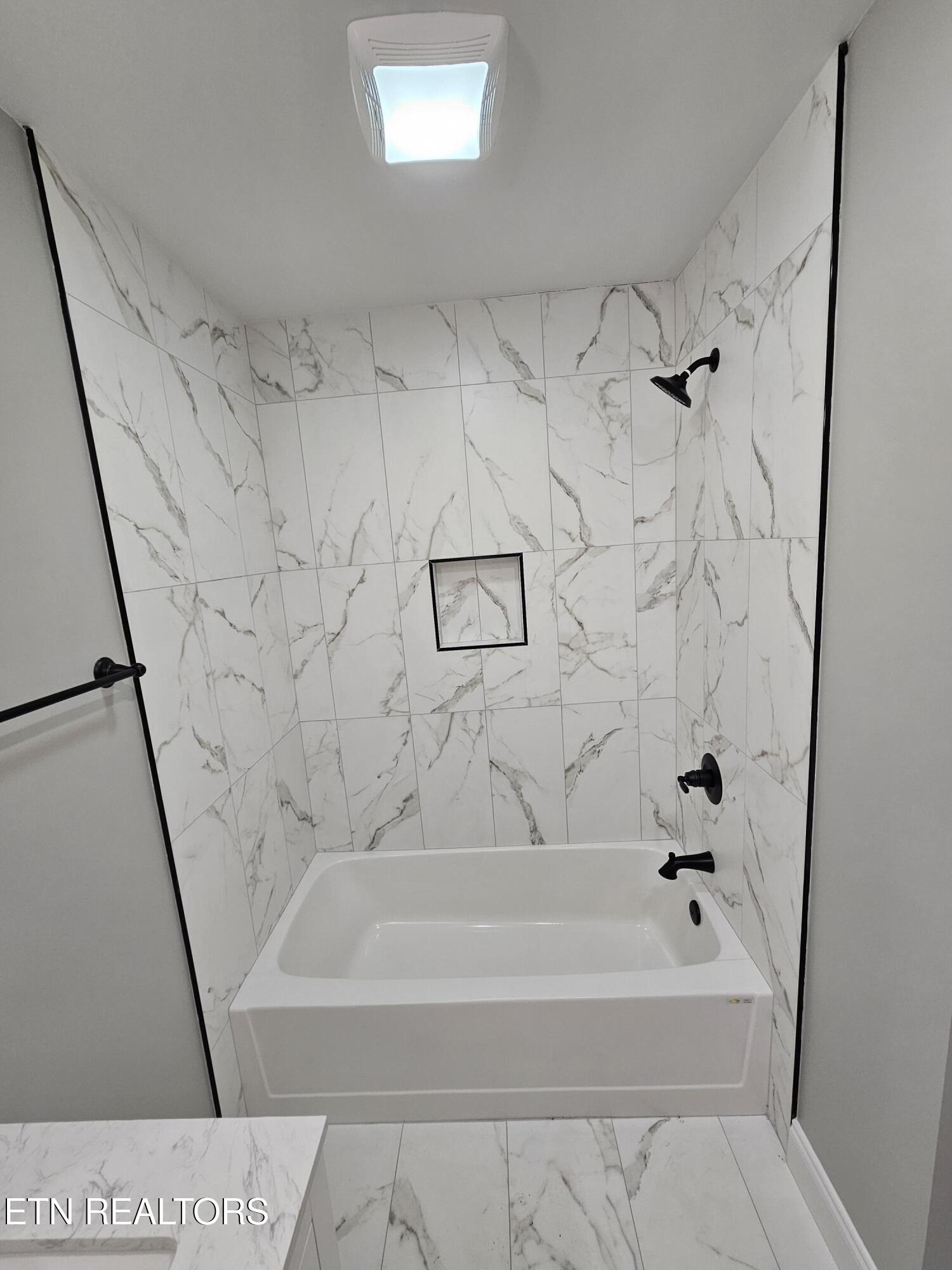 116 Chestnut Hill Road Oak Ridge, TN 37830 - Photo 32 of 55 20251123_151337