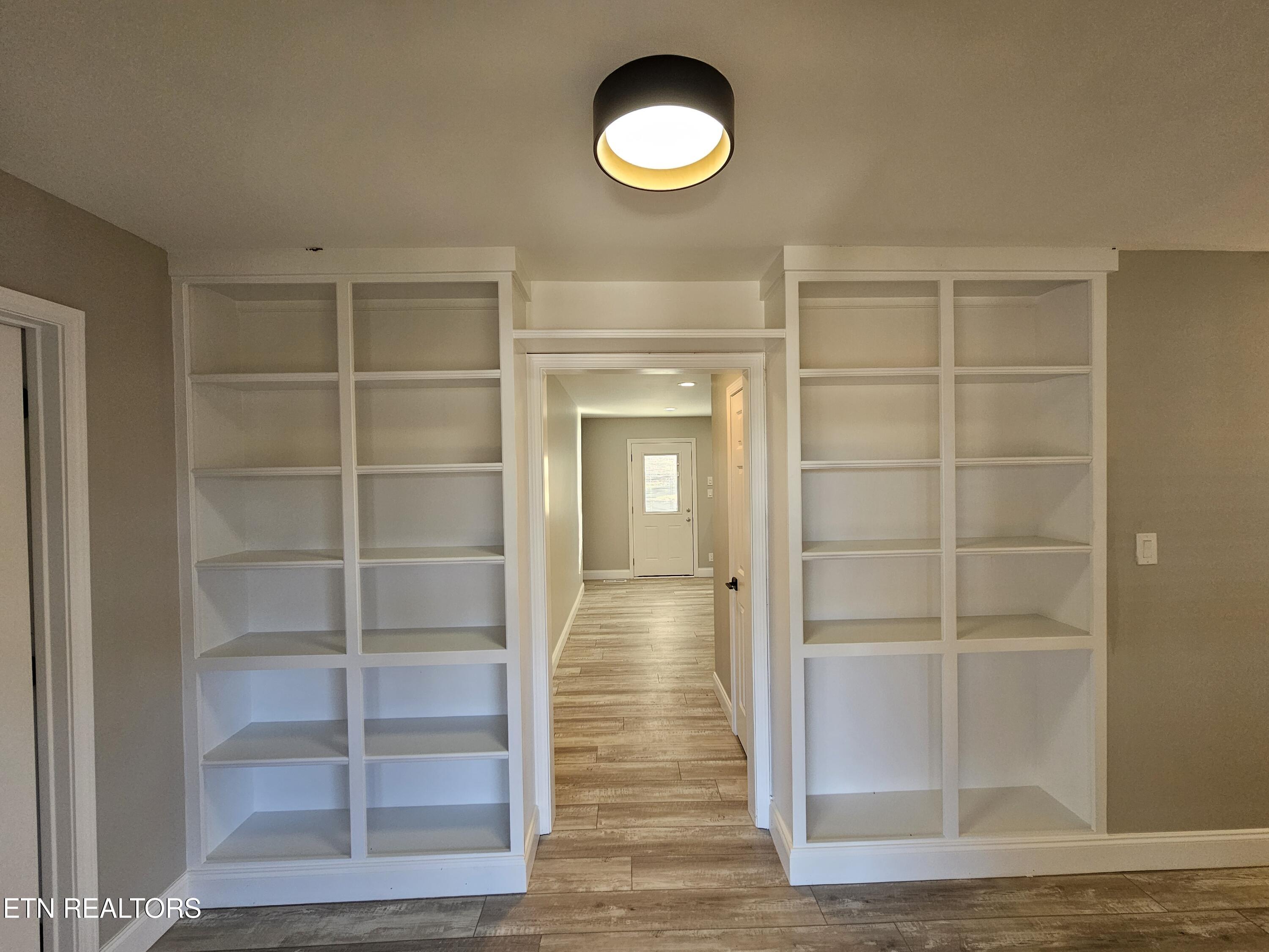 116 Chestnut Hill Road Oak Ridge, TN 37830 - Photo 6 of 55 20251123_152150